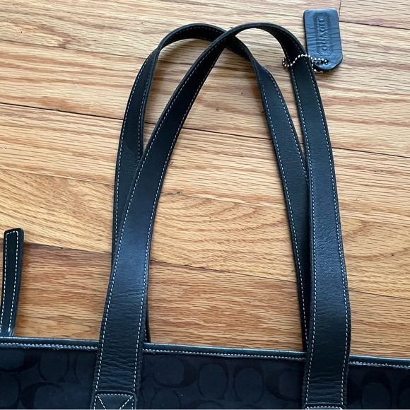 COACH black signature C fabric tote - Picture 3 of 8
